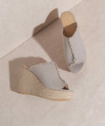OASIS SOCIETY Distressed Linen Wedge