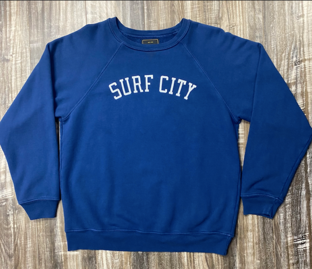 
            
                Load image into Gallery viewer, RETRO BRAND Surf City Crew Neck Sweatshirt
            
        