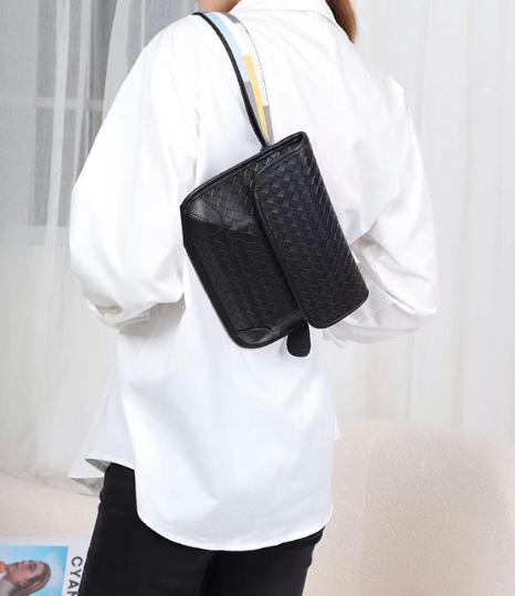 
            
                Load image into Gallery viewer, CLDT Arisa Woven Bag
            
        